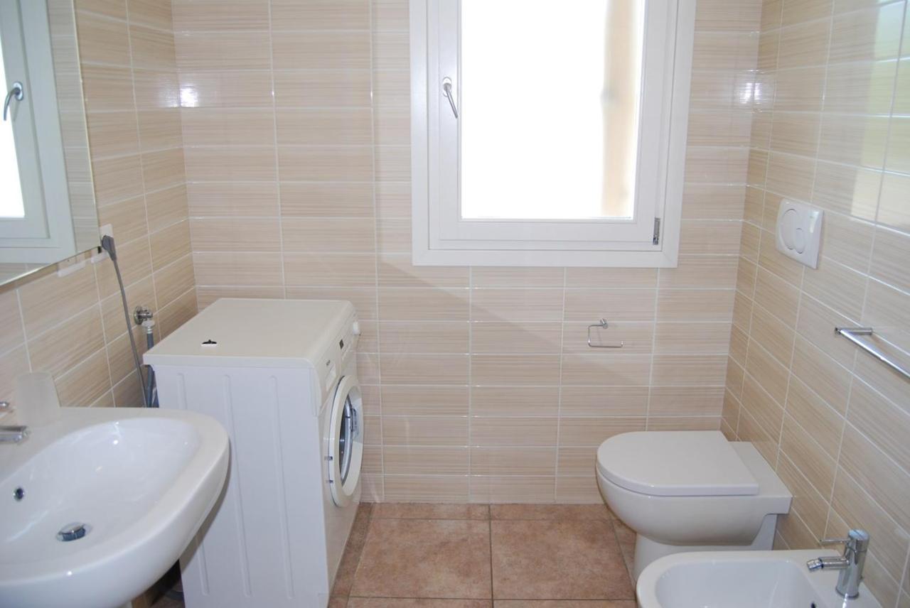 Recently Built Flat With Swimming Pool And Balcony Apartment *